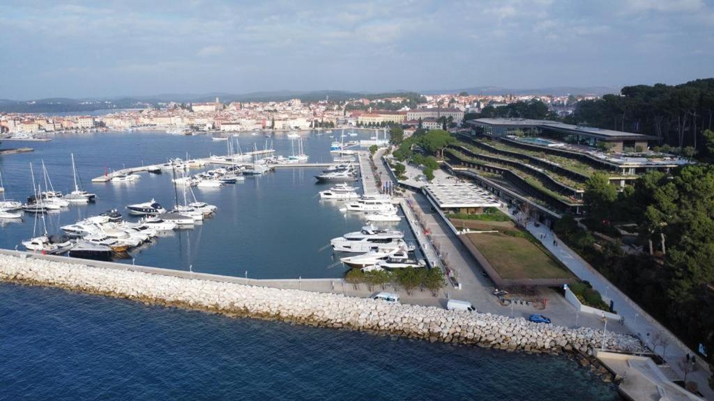 Apartment Michaela 4-Sterne & Parking Ρόβινι Εξωτερικό φωτογραφία